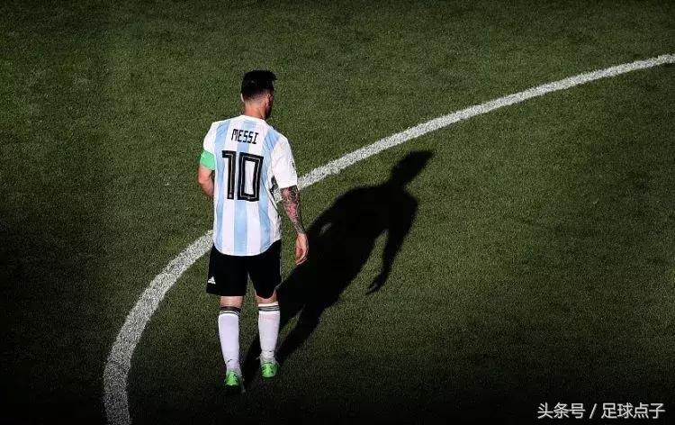 世界杯足球史上的至暗时刻,足球世界杯十大感人瞬间