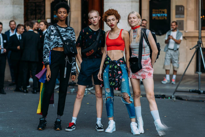 鏉ㄥ箓鎴氳枃閮藉湪绌跨殑绉嬪啲鐖嗘,鎴氳枃鏉ㄥ箓鍚屾琚滃瓙