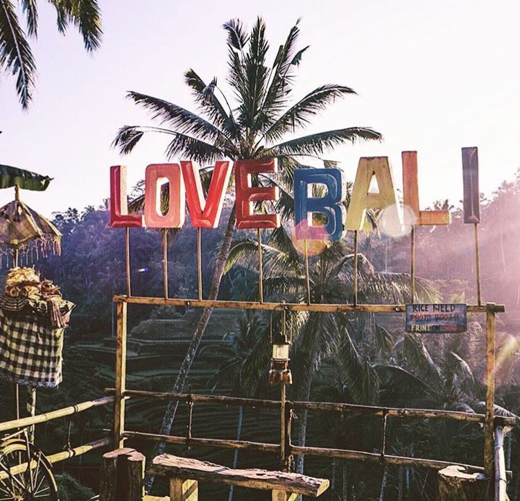 巴厘岛买什么口红便宜,巴厘岛旅游攻略住宿价格