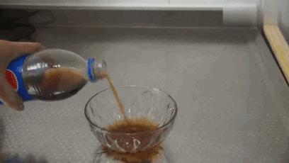 冰箱胶条发霉是什么原因,冰箱胶条发霉用什么白醋