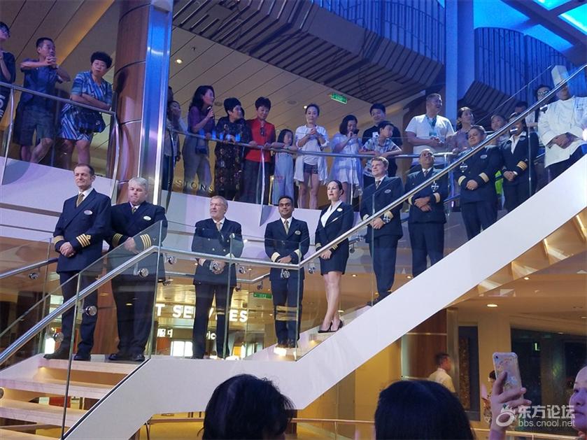 皇家加勒比游轮量子号游记,坐海洋量子号游轮旅游攻略