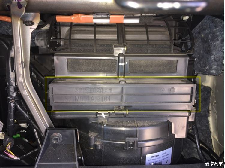 自己动手换空调滤芯xt5,自己动手换空调滤芯17款