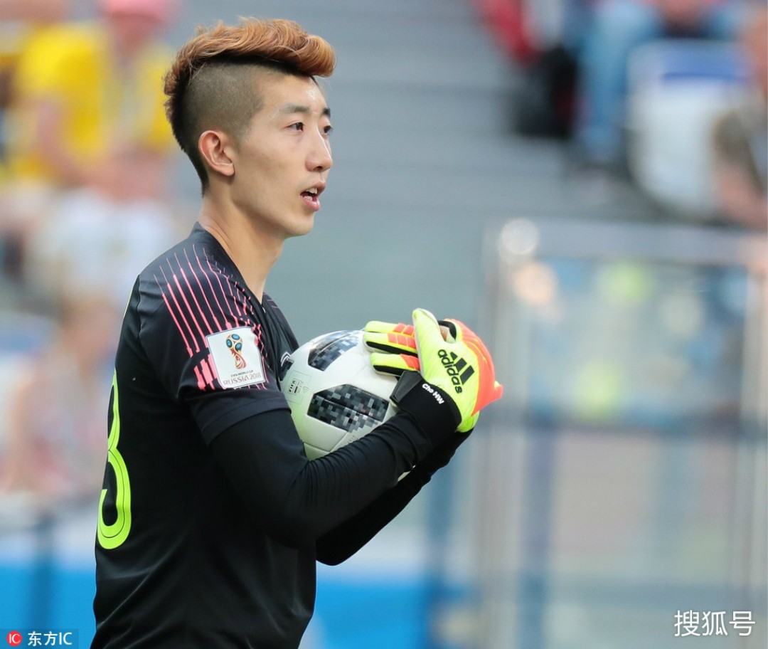 韩国足球守门员粉底,韩国足球门将化妆视频