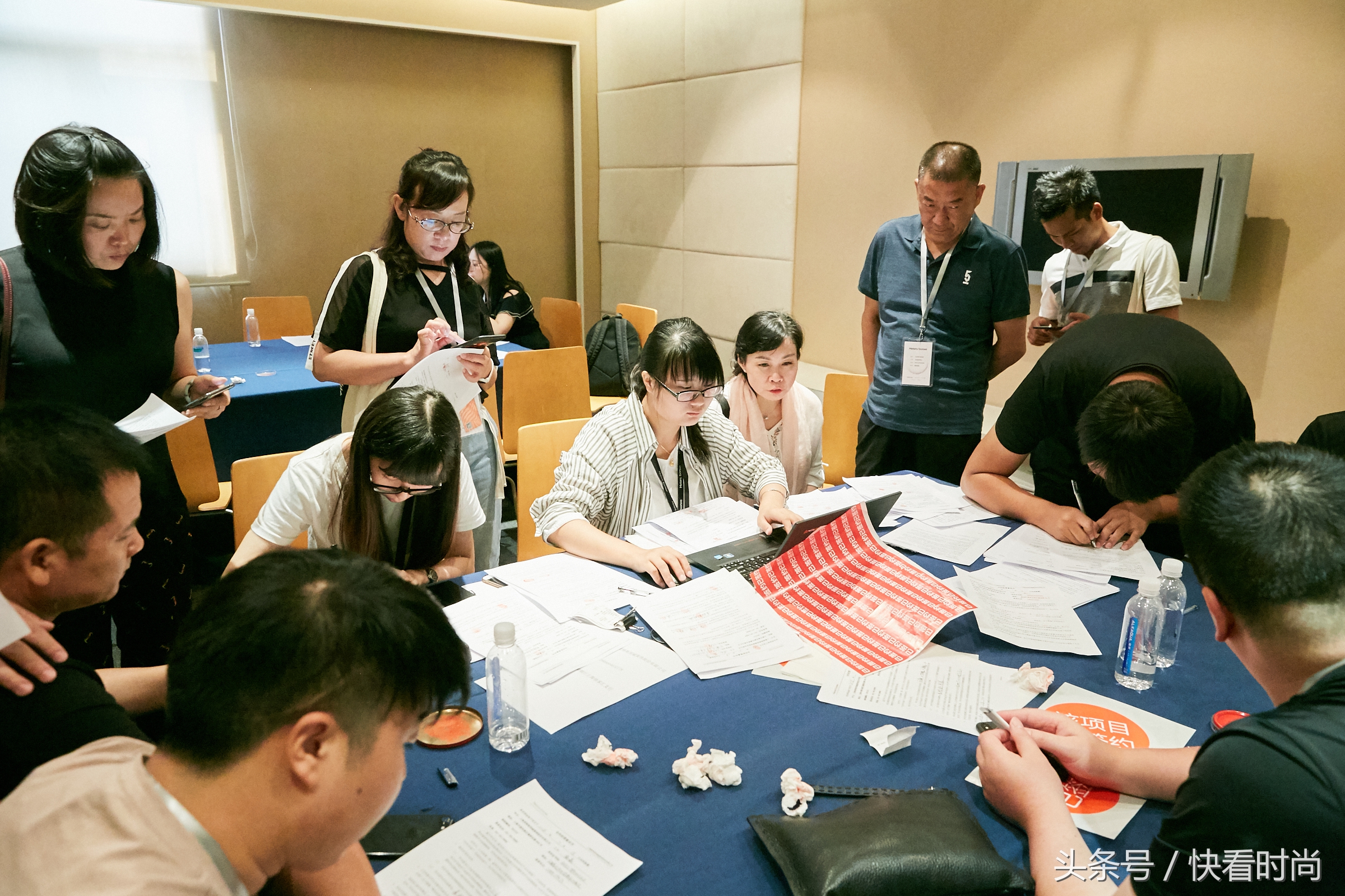 目前最火爆的加盟店有哪些,实体店加盟创业前十强