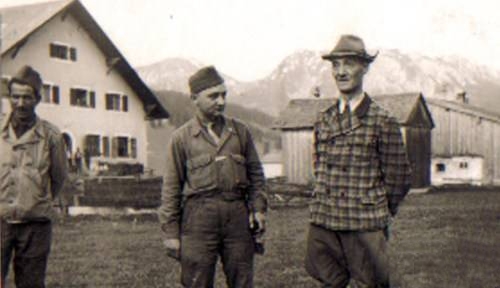 *党**卫军里有名的恶棍，他的部队全由罪犯组成，劣迹斑斑、臭名昭著