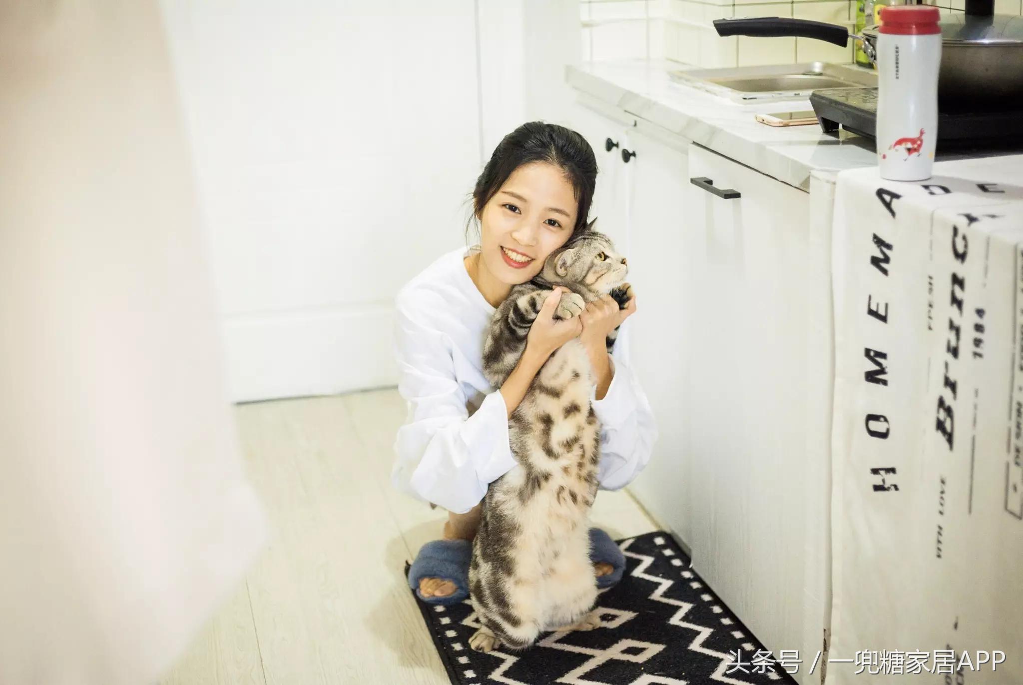 手指褪皮，用坏6对手套，90后美女爆改破旧公寓，是我小瞧你了！