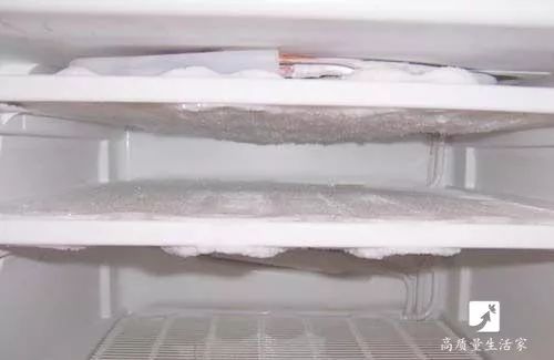 冰箱里放一百元钱有什么作用,冰箱里放钞票妙用