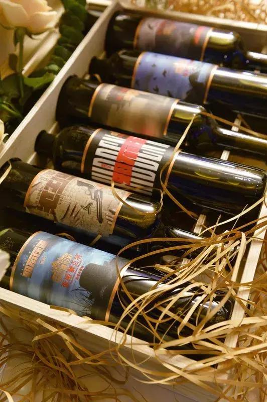 当《邪不压正》邂逅张裕解百纳这才是打开姜文电影的最好方式