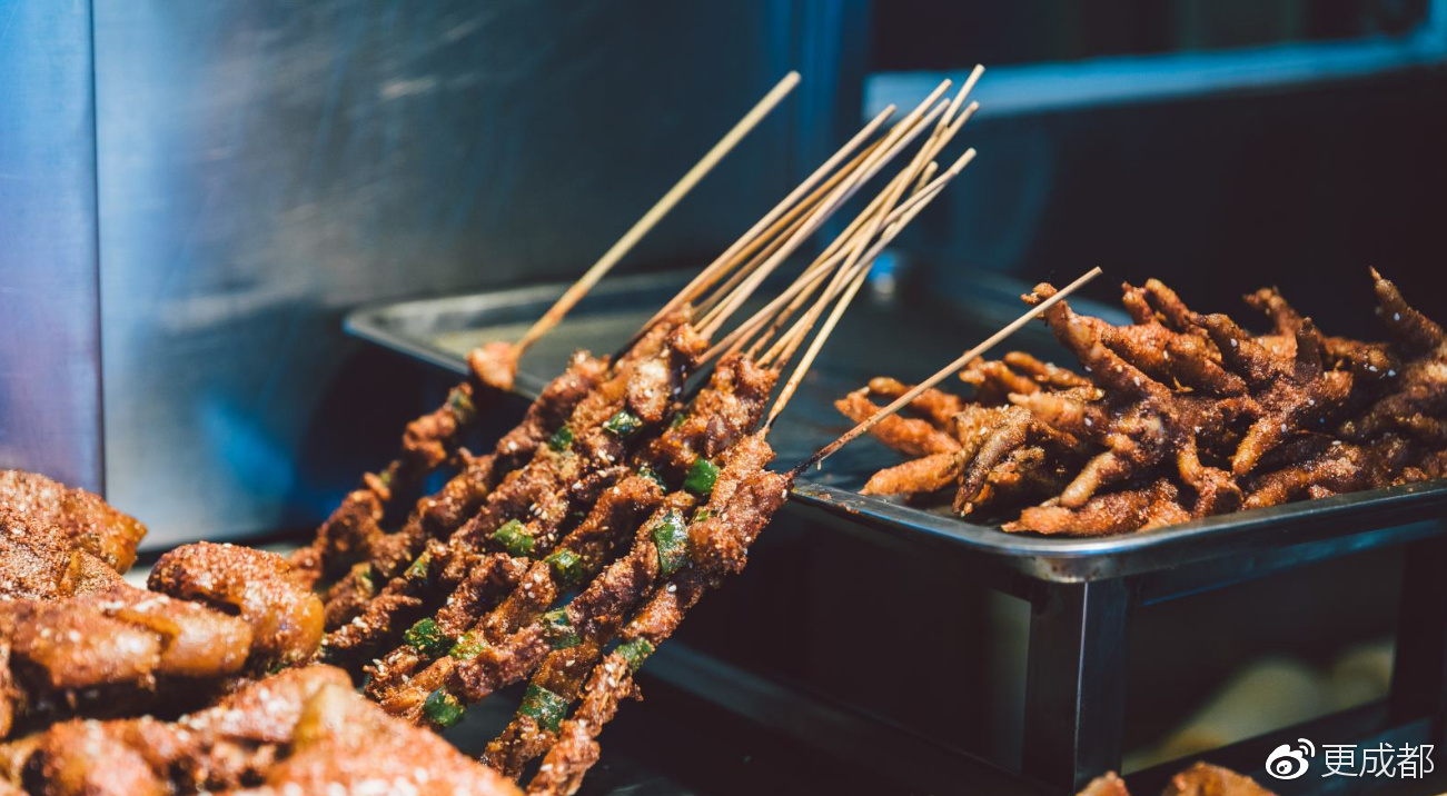 成都版士林夜市，便宜又好吃，周末请带好你的胃一家家挨到吃！