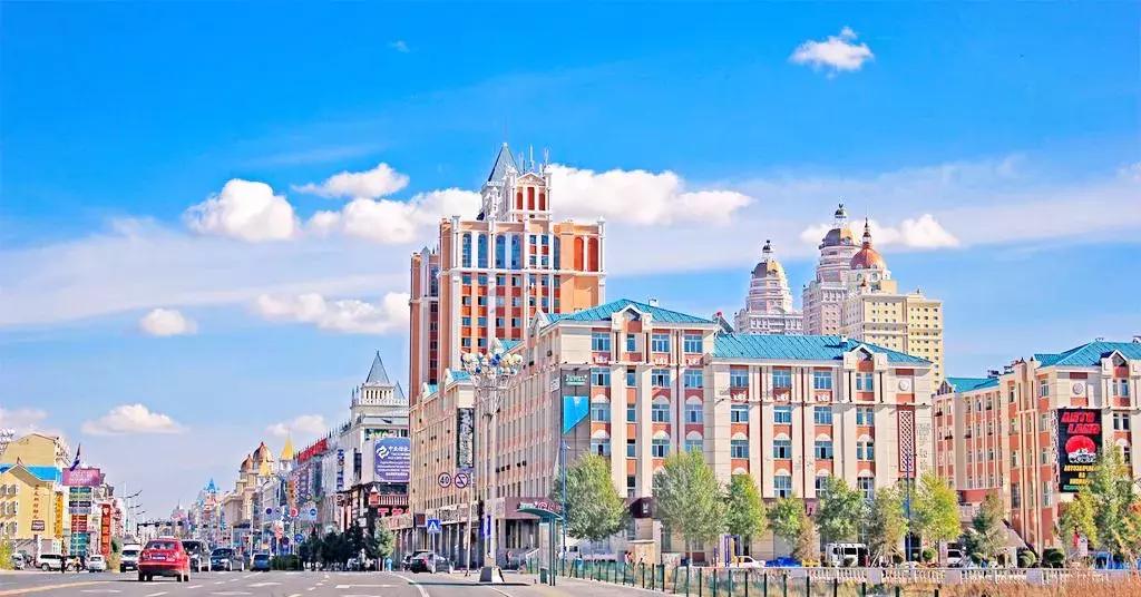 专列开向正北方，健康老人相聚呼伦贝尔草原，河南多地均可上下客