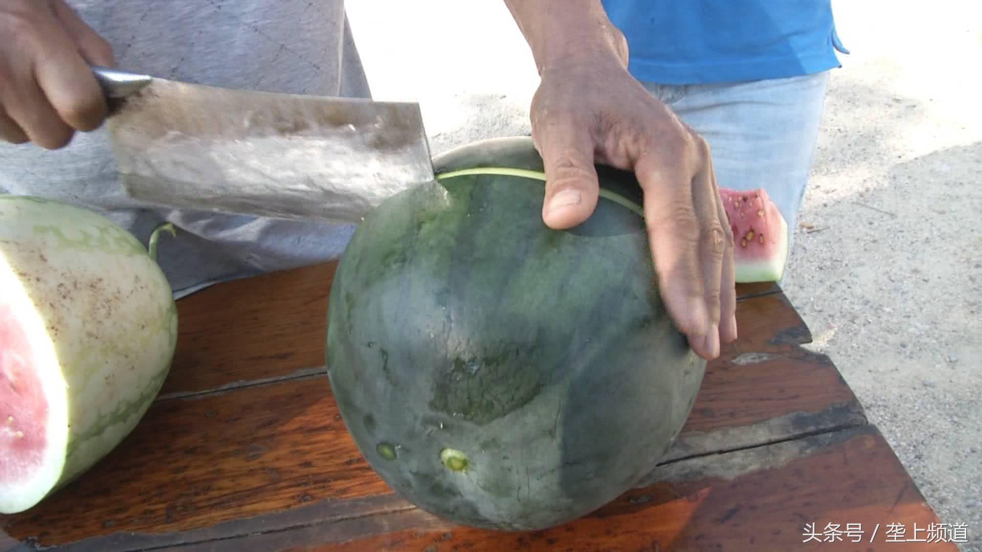 黄瓤西瓜出售哪里比较多,官庄湖黄瓤西瓜多少钱一斤