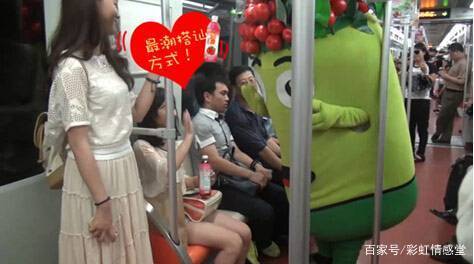 女朋友被搭讪男朋友怎么回击,女朋友被搭讪的正确做法