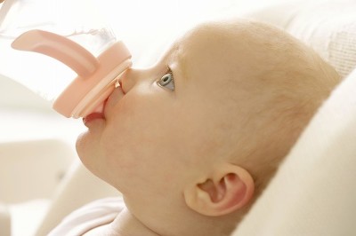 孩子容易发热吃什么调理,易烊千玺小孩怕热