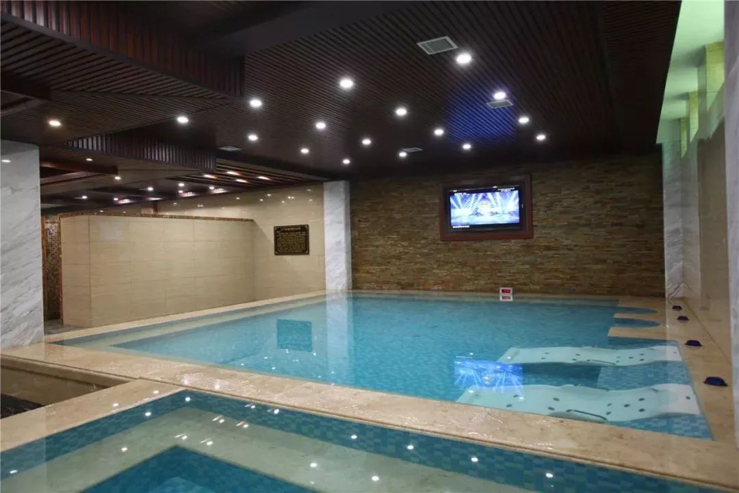 游泳有什么好玩的,游泳的好处锻炼胆量