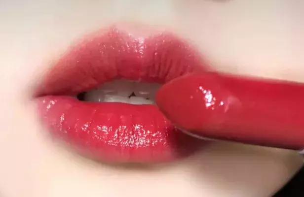 杨幂扶摇同款口红色号,扶摇杨幂同款口红是什么牌子