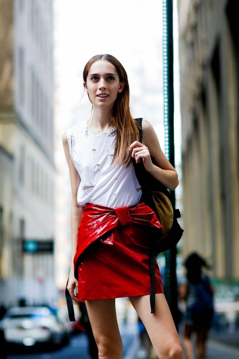 半个时尚圈都穿上的pvc到底什么鬼?!看完真的爱上了!