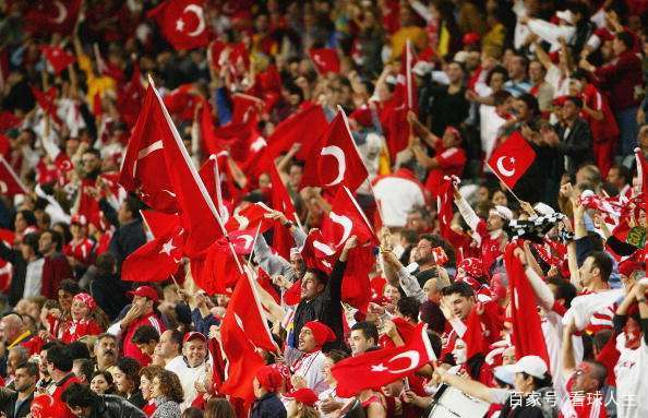 厄齐尔连发三份声明宣布退出德国国家队