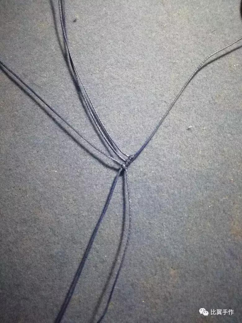 妡——有孔吊坠编制（比翼手作）