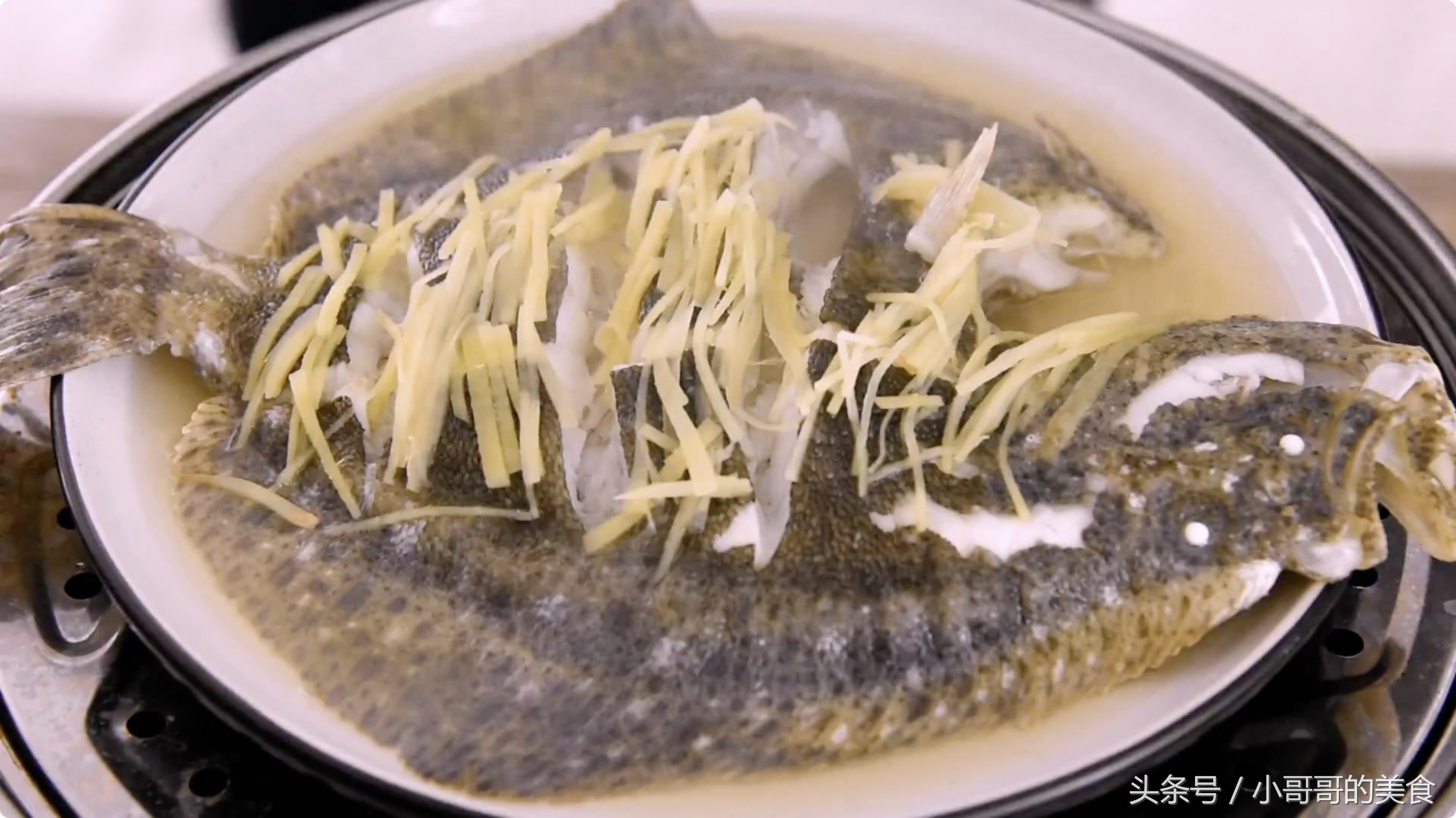 清蒸多宝鱼好还是清蒸桂鱼好吃,清蒸多宝鱼简单易学鲜美软嫩