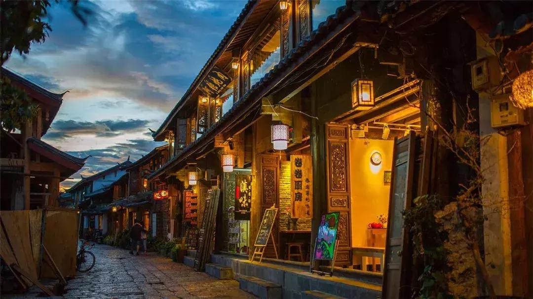 丽江十二时辰,丽江千古情诗词简短