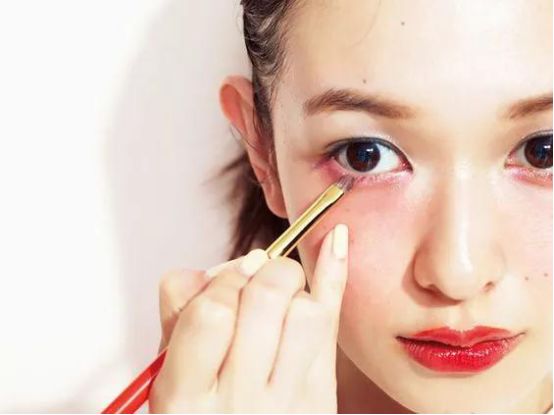 超越Pony的到底是什么样的盛世美颜?