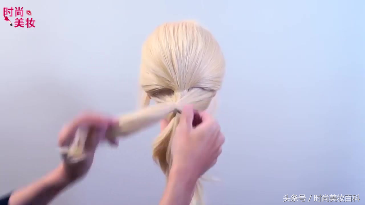 发型扎法简单又好看不分发缝,发型设计咋弄的