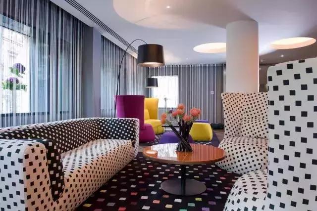 lv跨界酒店推荐,奢侈品牌lv最便宜的单品