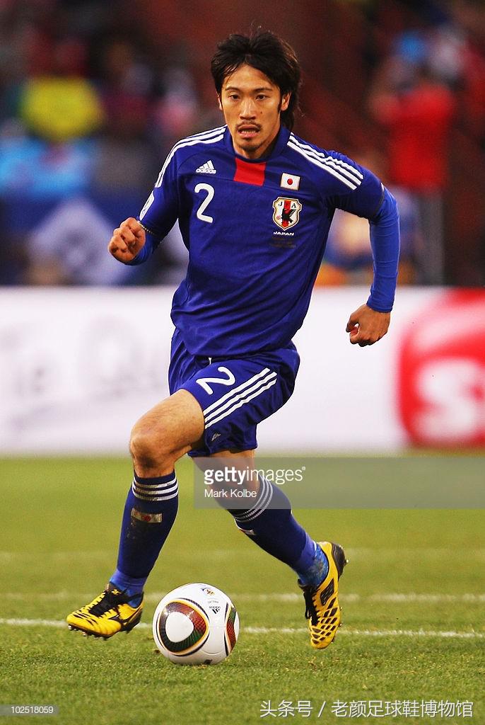 世界杯战靴盘点,南非世界杯复刻版足球鞋