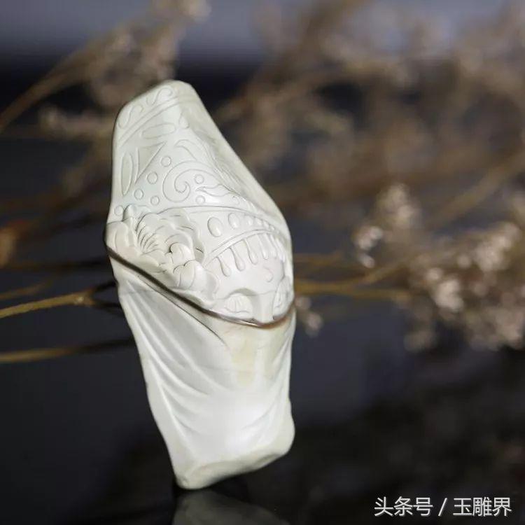 戈壁滩石头雕刻精品,戈壁奇石打磨