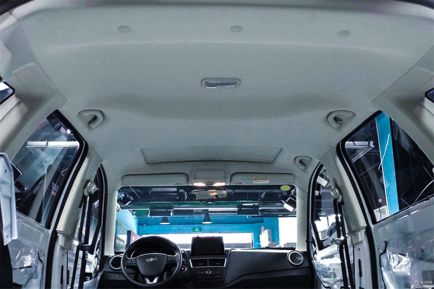 大飙车奔腾x40前后防撞梁,奔腾x40后高位刹车拆解