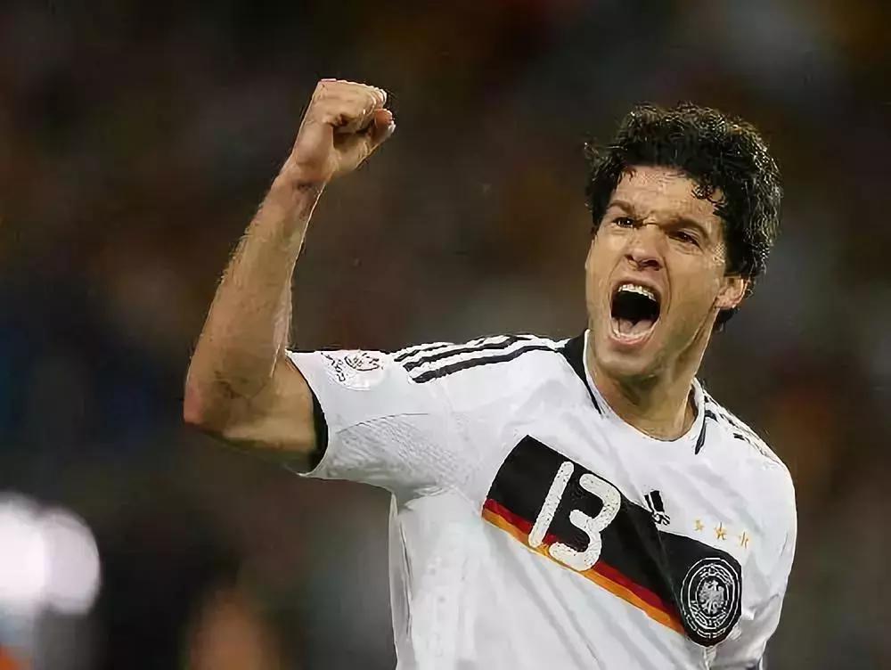 足球十大硬汉,足球场上的铁血硬汉