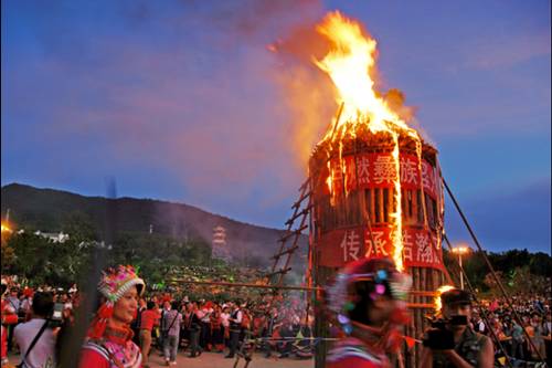 云南春节火把节,云南过完火把节不过春节了吗