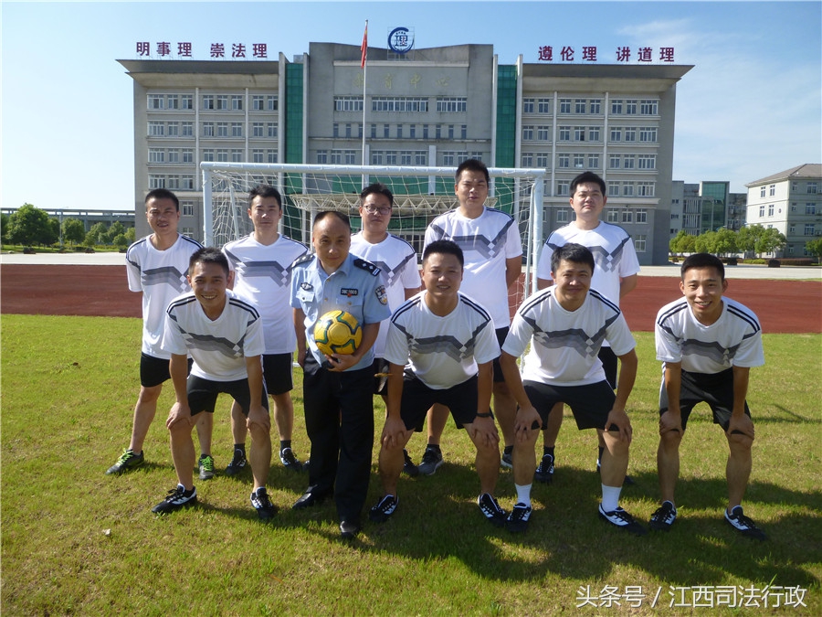 刚比赛完的世界杯,世界杯刚开打的视频