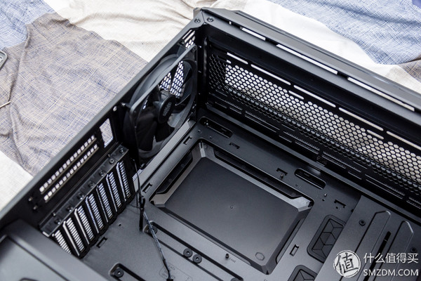 灯，灯灯灯灯！酷冷至尊H500MARGB游戏机箱深度测评