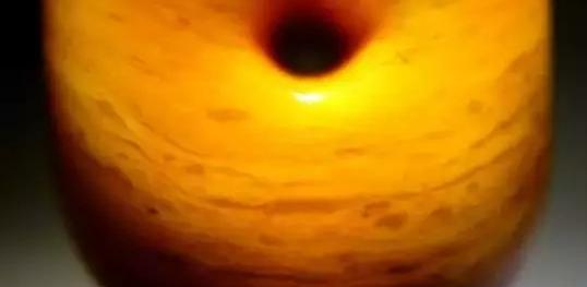 俄料蜜蜡和乌料蜜蜡原石,蜜蜡有假的吗假的是什么材料的