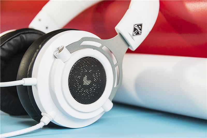 雷柏vt300手感,吃鸡总是被虐