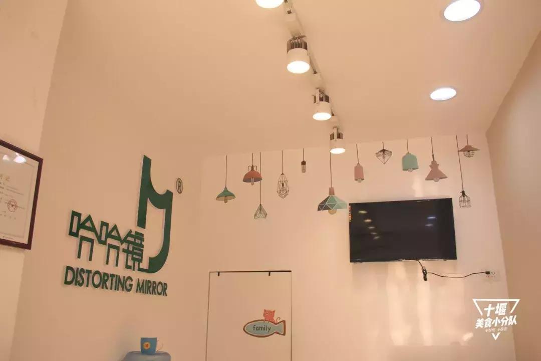 一口热辣回魂！人民路这家京城来的网红店，号称卤味界的MVP