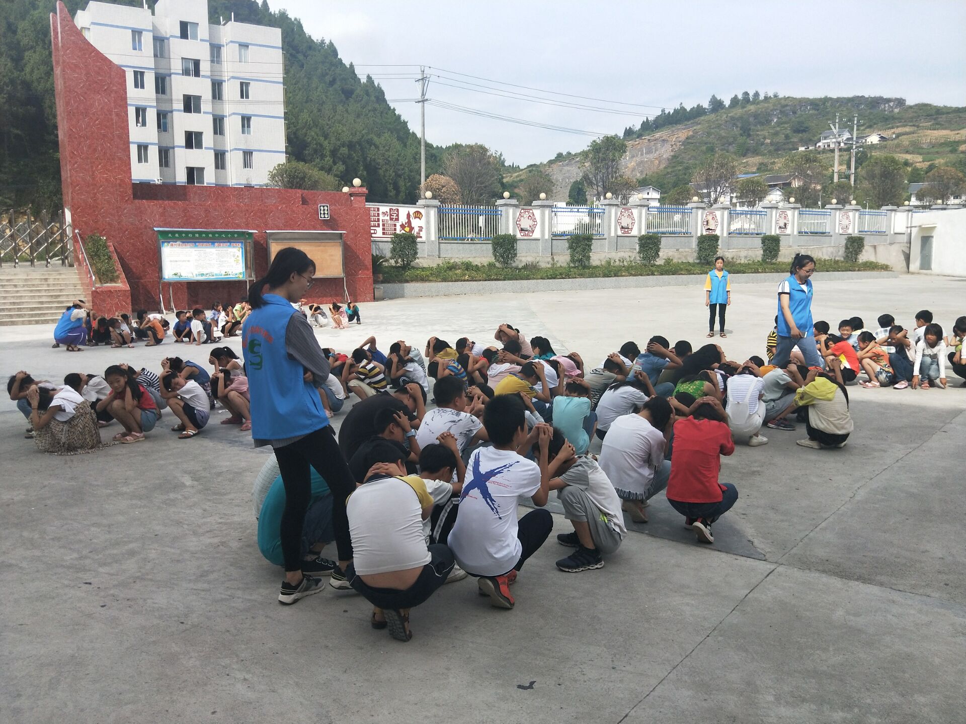 小学生防震减灾珍爱生命演讲稿,防震减灾珍爱生命的手抄报内容