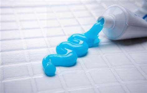 手表戴久了皮表带该怎么清洁,手表戴时间长了掉漆怎么办