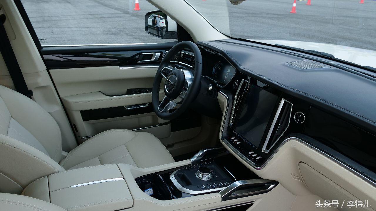 中流击水，浪遏飞舟，长沙试驾众泰T800惊叹：中国品牌豪华不是梦