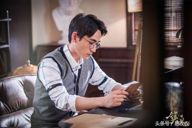 衬衫袖子长了怎么改短袖,衬衫袖子长改短的妙招