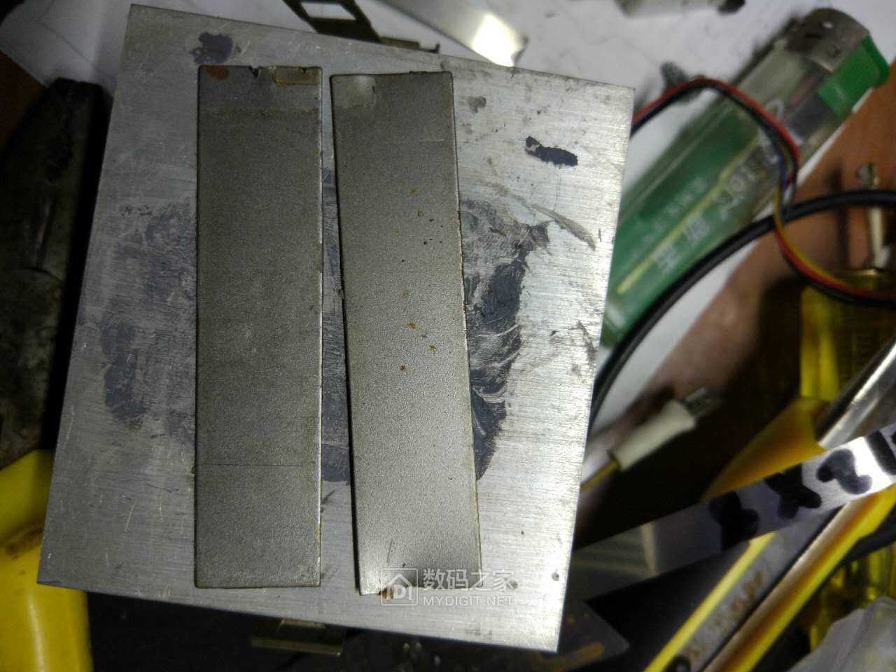 怎样拆微波炉变压器才能改点焊机,报废微波炉改点焊机