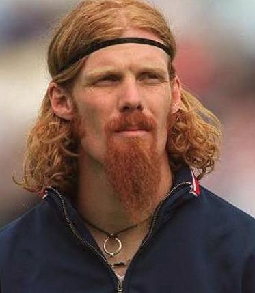 足坛奇葩发型,世界足坛十大怪异发型