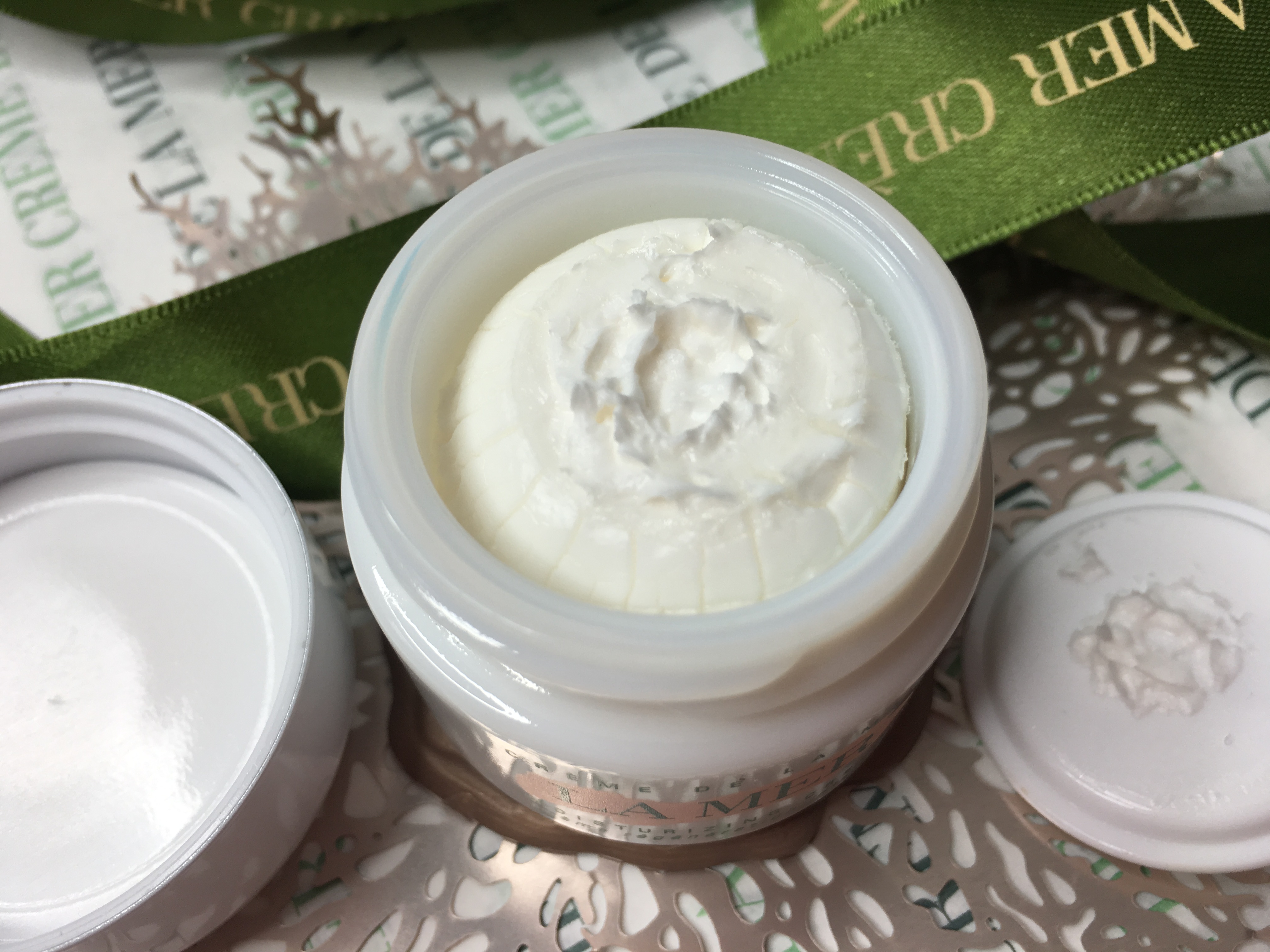 海蓝之谜面霜真的有那么好吗,海蓝之谜面霜和海蓝之谜精粹水