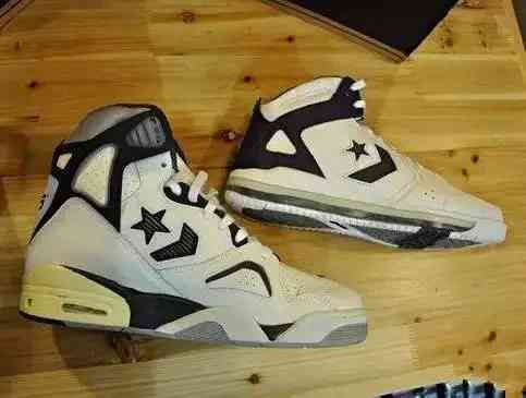 灌篮高手篮球鞋能打球吗,扒篮球鞋