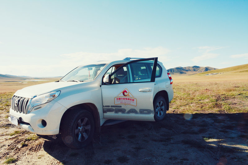 川藏线318租车费用大概多少钱,租车穿越318川藏线需要多少钱