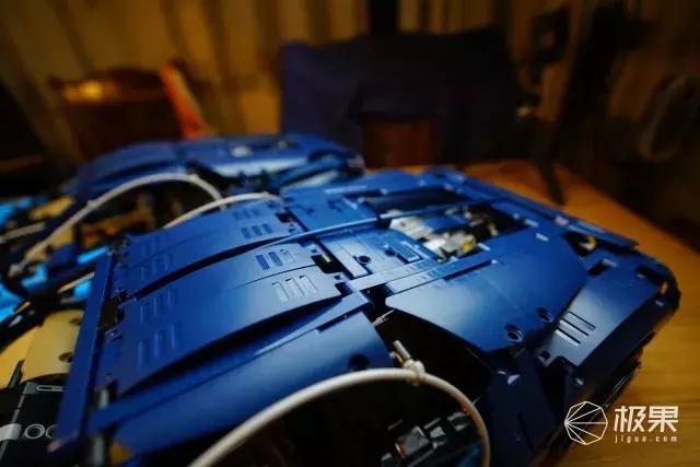 乐高10261与乐拼对比,乐拼和乐高布加迪的区别