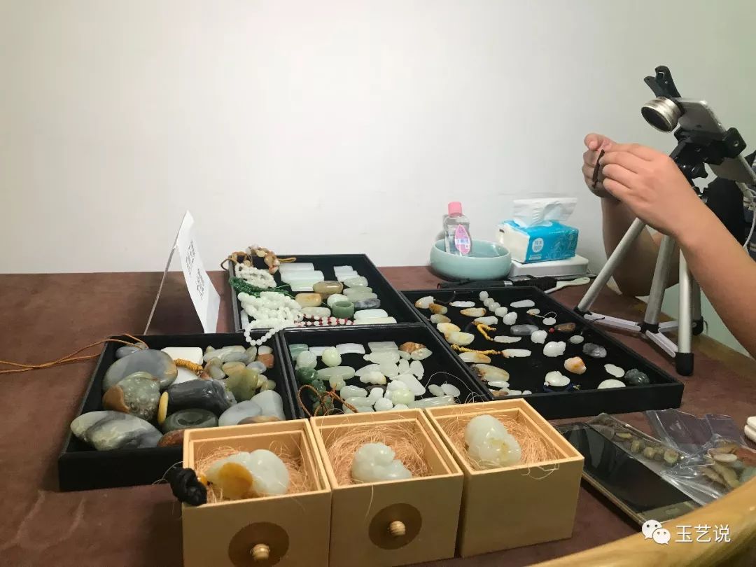 直播上卖玉石是真的吗,直播卖玉石的便宜是真的吗