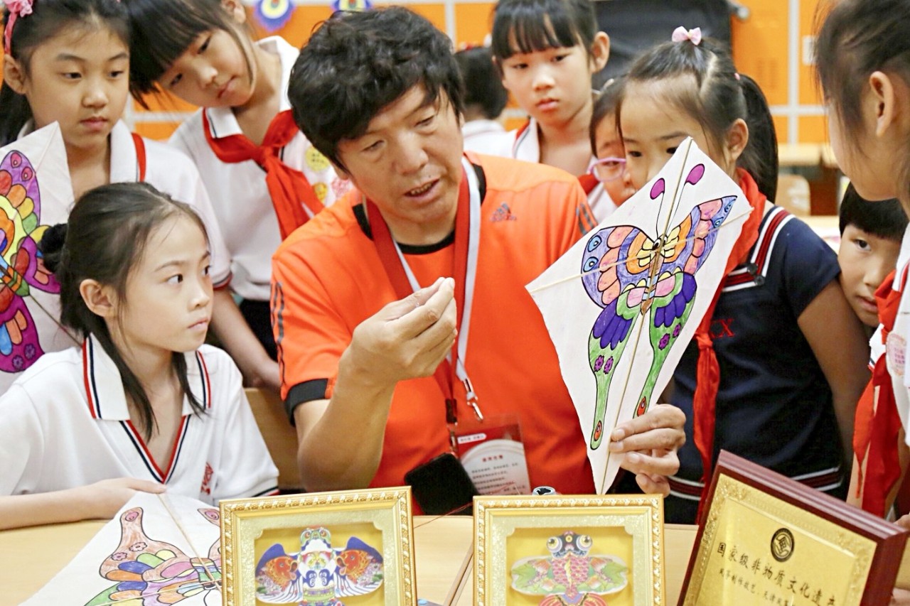 早读天津：津城开启“烧烤+蒸笼”模式