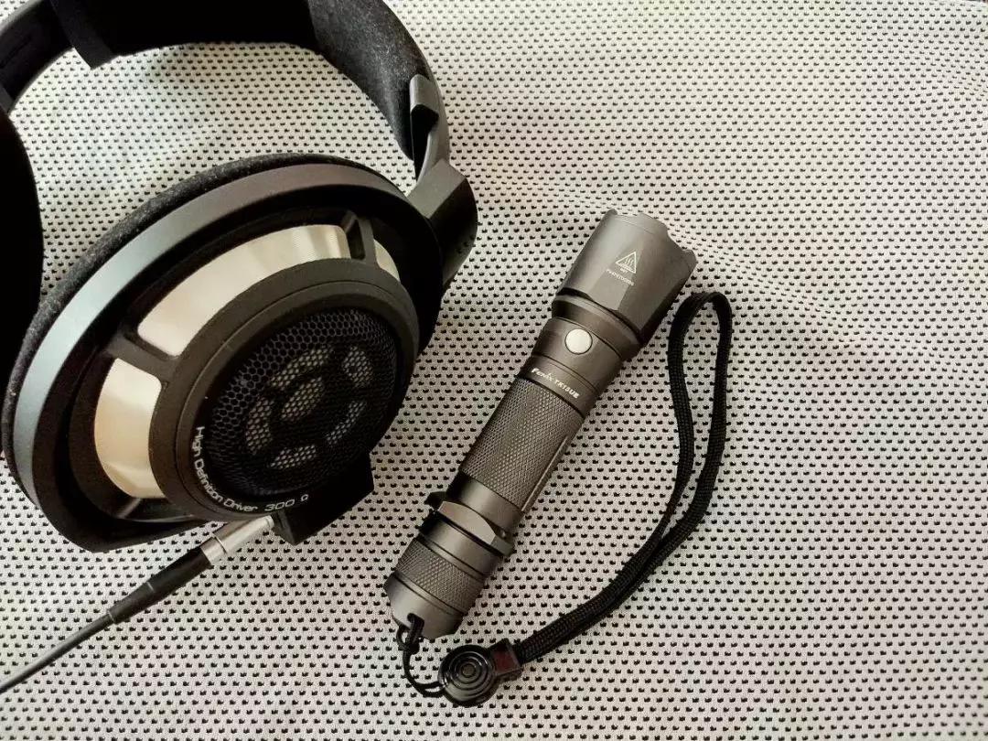 涓嶅仛璇勪环鍙垎浜嚜宸辩殑鐪嬫硶,fenixtk15